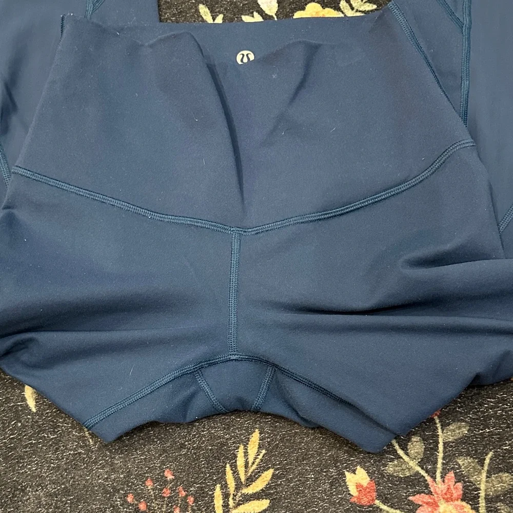 lululemon athletica 6 Teal Leggings - Picture 4 of 6